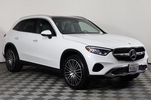 MANUFAKTUR Moonlight White Metallic 2024 Mercedes-Benz GLC 300 4MATIC