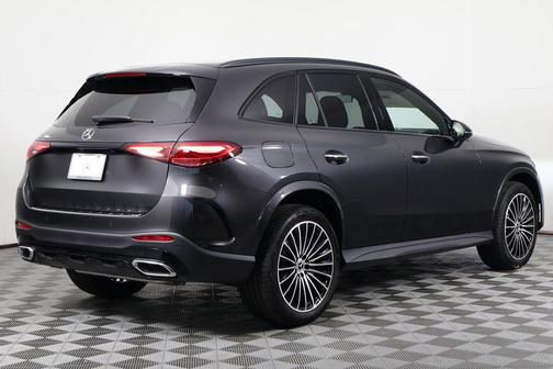 2026 Mercedes-Benz GLC 300 Base