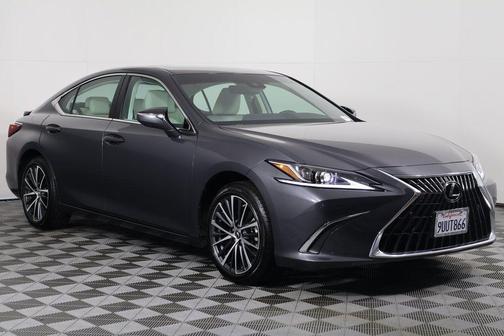 2025 Lexus ES 300h Base