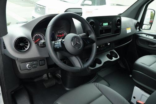 2026 Mercedes-Benz Sprinter 2500 Standard Roof