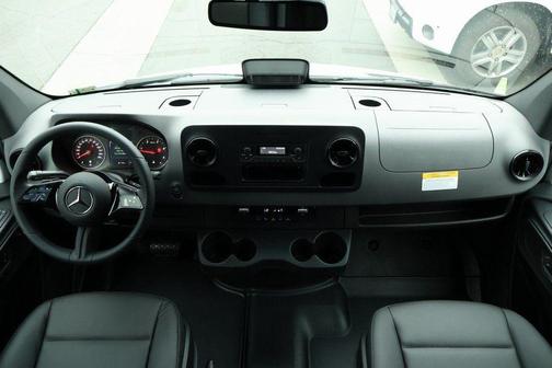 2026 Mercedes-Benz Sprinter 2500 Standard Roof