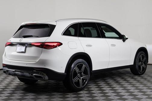 2026 Mercedes-Benz GLC 300 Base