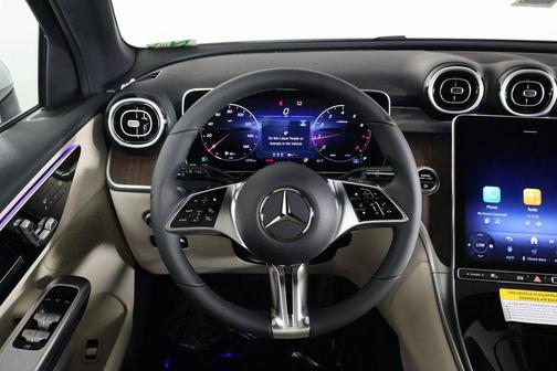2026 Mercedes-Benz GLC 300 Base
