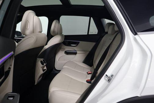 2026 Mercedes-Benz GLC 300 Base