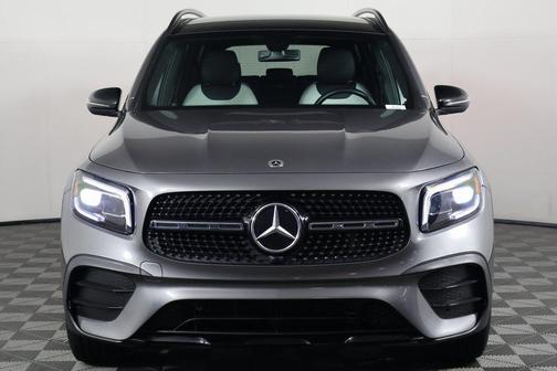 Mountain Grey Metallic 2023 Mercedes-Benz GLB 250 Base