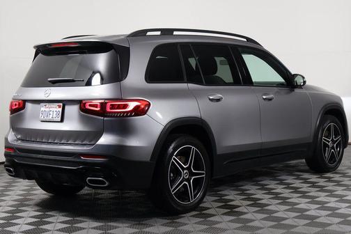 Mountain Grey Metallic 2023 Mercedes-Benz GLB 250 Base