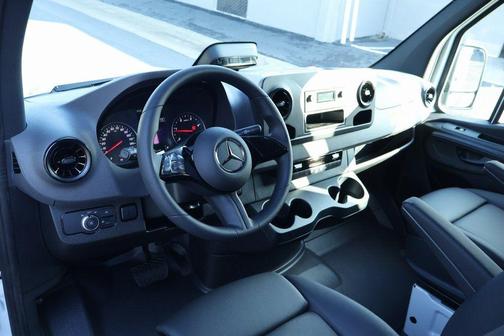 2026 Mercedes-Benz Sprinter 2500 High Roof