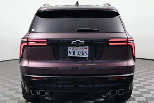 Stardust Metallic 2025 Chevrolet Traverse RS
