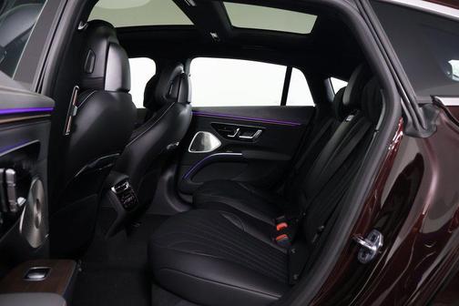 MANUFAKTUR Signature Rubellite Red Metallic 2026 Mercedes-Benz EQS 450 4MATIC