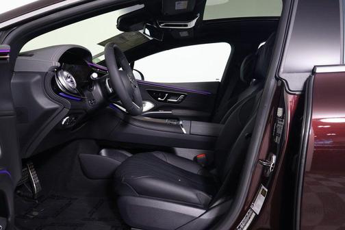 MANUFAKTUR Signature Rubellite Red Metallic 2026 Mercedes-Benz EQS 450 4MATIC