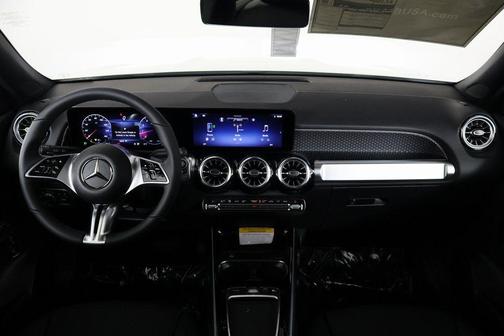 2026 Mercedes-Benz GLB 250 4MATIC