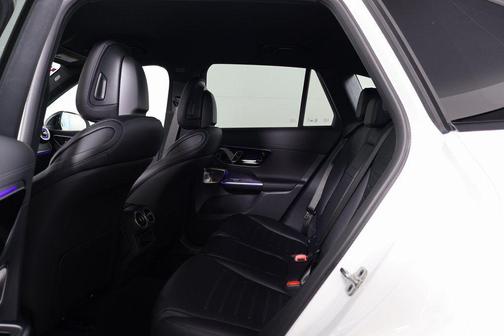 2026 Mercedes-Benz GLC 300 Base