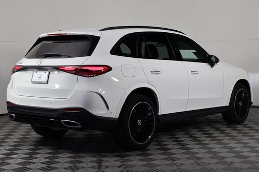 2026 Mercedes-Benz GLC 300 Base