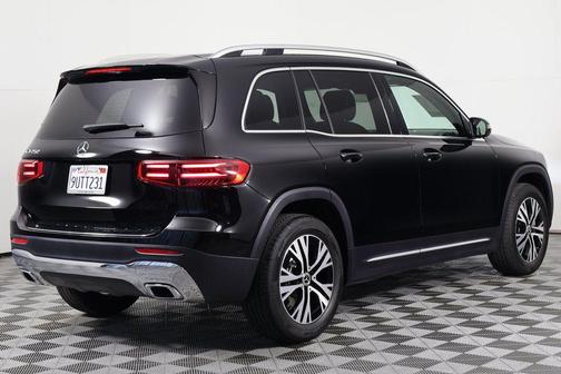 Night Black 2026 Mercedes-Benz GLB 250 Base