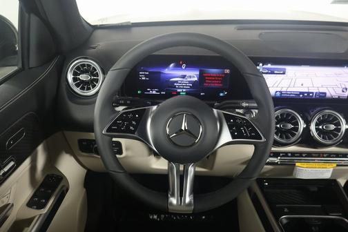 2024 Mercedes-Benz EQB 300 4MATIC