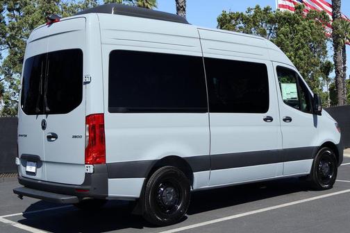 2025 Mercedes-Benz Sprinter 2500 Standard Roof