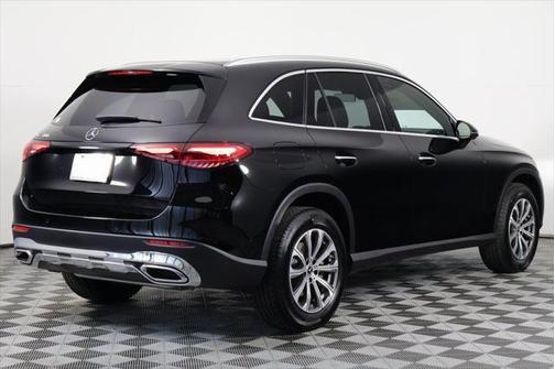 2026 Mercedes-Benz GLC 300 Base