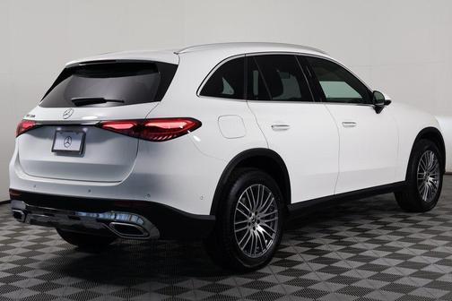 Polar White 2026 Mercedes-Benz GLC 300 Base
