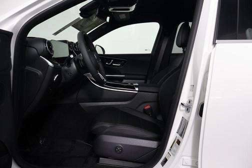 Polar White 2026 Mercedes-Benz GLC 300 Base