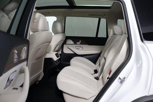 2026 Mercedes-Benz GLS 450 4MATIC