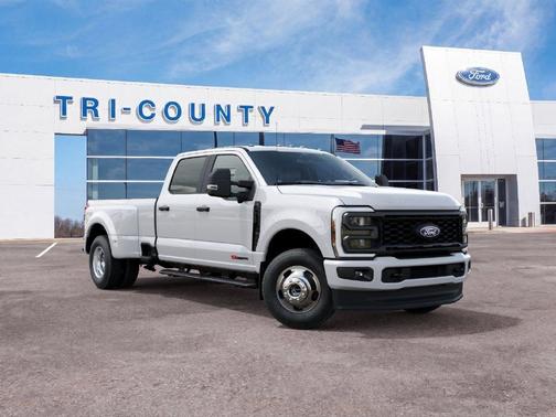 Oxford White 2027 Ford F-350 XL