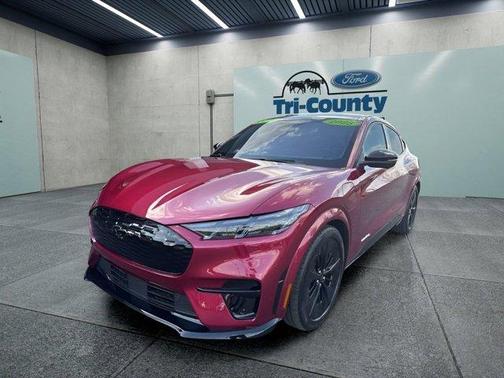 Molten 2025 Ford Mustang Mach-E GT