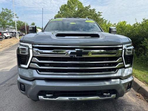 Sterling Gray Metallic 2025 Chevrolet Silverado 2500 High Country