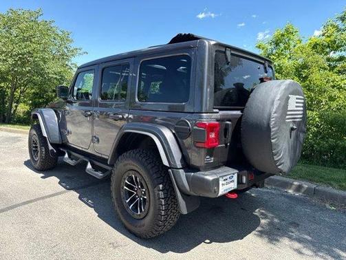 Granite Crystal Clearcoat Metallic 2026 Jeep Wrangler Rubicon