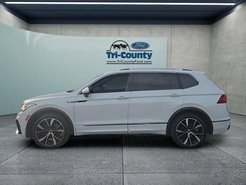 Opal White Pearl Effect 2024 Volkswagen Tiguan 2.0T SEL R-Line