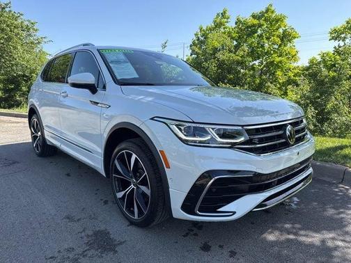 Opal White Pearl Effect 2024 Volkswagen Tiguan 2.0T SEL R-Line