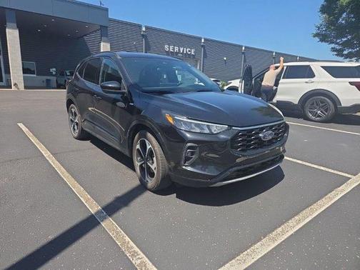 Agate Black Metallic 2023 Ford Escape ST-Line Select