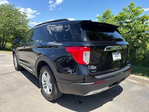 Agate Black Metallic 2024 Ford Explorer XLT