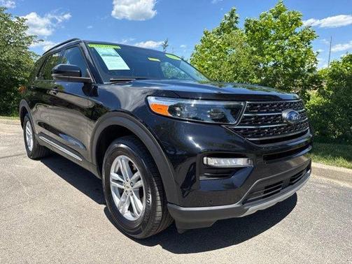 Agate Black Metallic 2024 Ford Explorer XLT