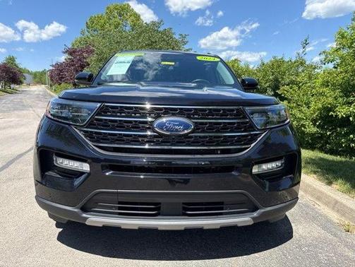 Agate Black Metallic 2024 Ford Explorer XLT
