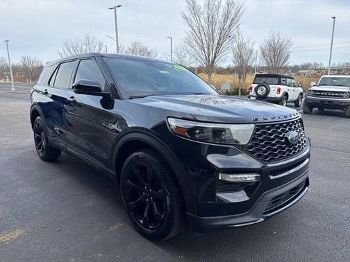 2022 Ford Explorer ST