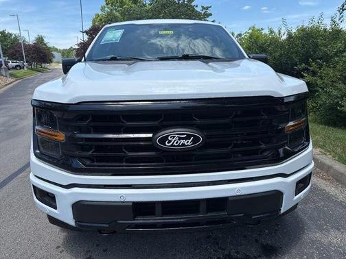 Oxford White 2024 Ford F-150 XLT