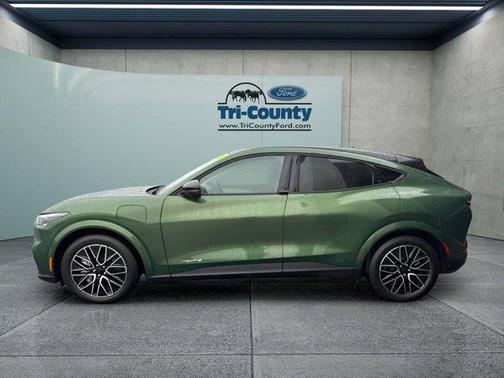 Eruption Green Metallic 2025 Ford Mustang Mach-E Premium