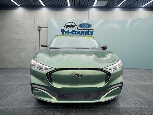 Eruption Green Metallic 2025 Ford Mustang Mach-E Premium