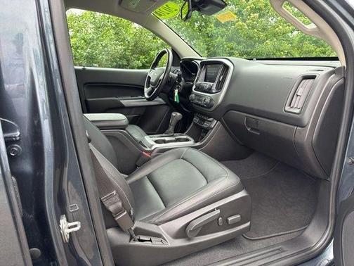 Shadow Gray Metallic 2020 Chevrolet Colorado LT