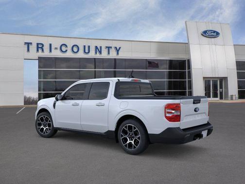 Space White Metallic 2026 Ford Maverick Lariat