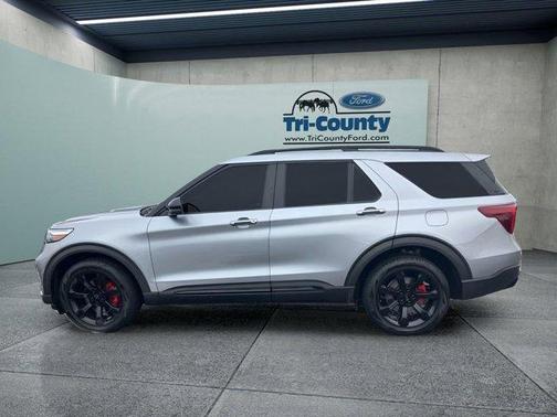 Iconic Silver Metallic 2023 Ford Explorer ST