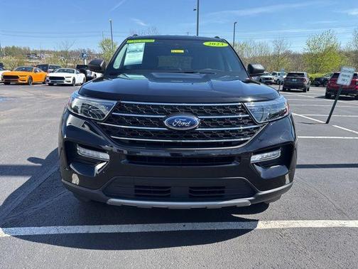 Agate Black Metallic 2023 Ford Explorer XLT
