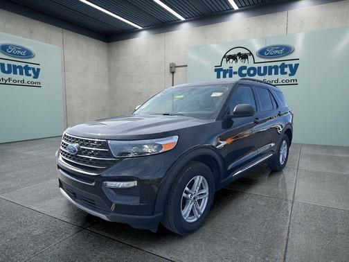 Agate Black Metallic 2023 Ford Explorer XLT