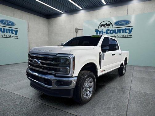 Star White 2025 Ford F-250 King Ranch