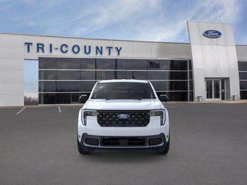 Oxford White 2025 Ford Maverick Lariat