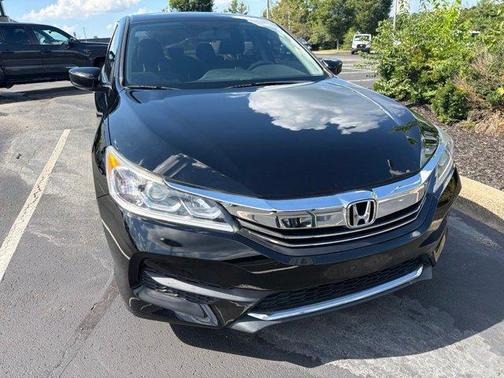 Crystal Black Pearl 2017 Honda Accord LX