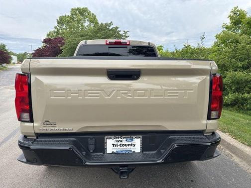 Sand Dune Metallic 2023 Chevrolet Colorado Trail Boss