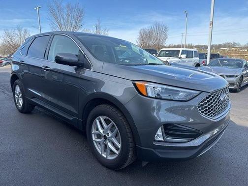 Carbonized Gray Metallic 2024 Ford Edge SEL