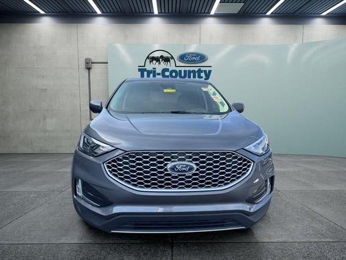 Carbonized Gray Metallic 2024 Ford Edge SEL