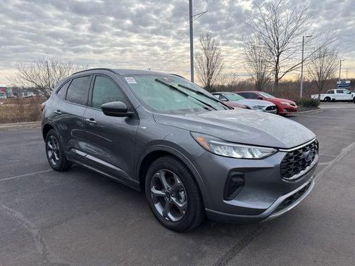 Carbonized Gray Metallic 2024 Ford Escape ST-Line SUV